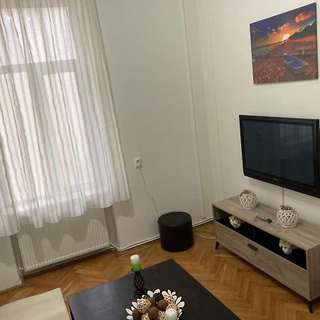 Irina Apartments بيتستِ المظهر الخارجي الصورة